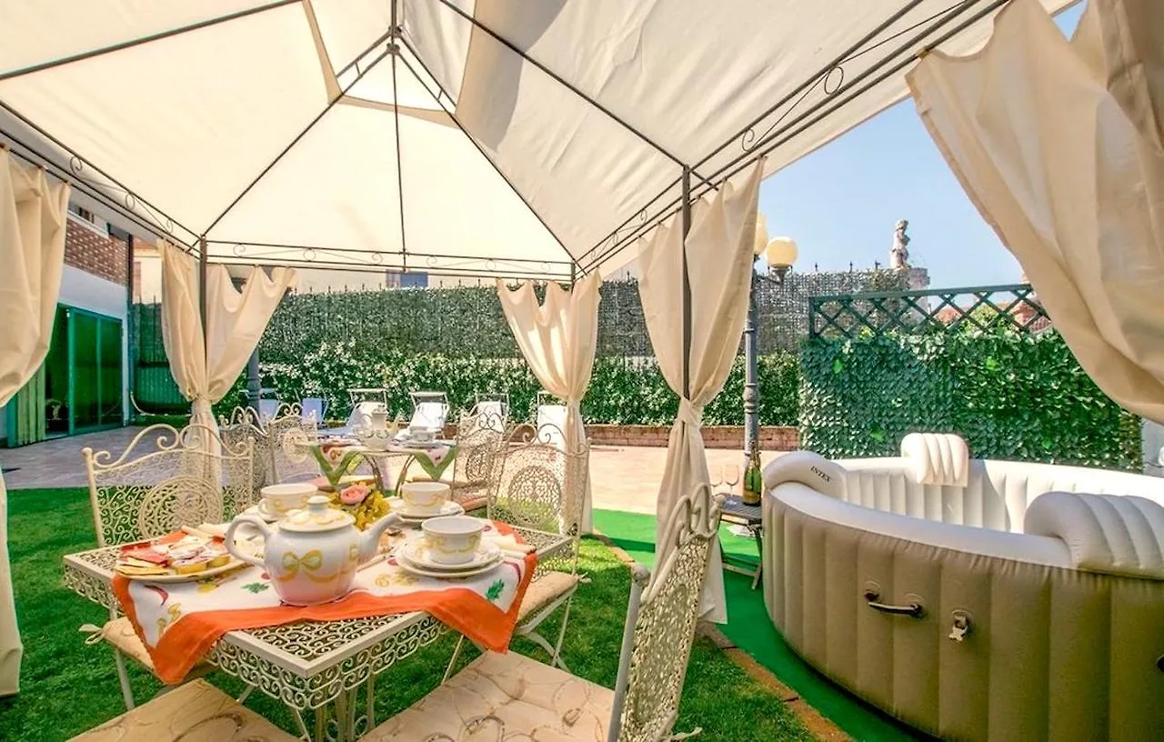 Villa Antique Con Piscina Idromassaggio In Verona, Veneto, Italia Cerea