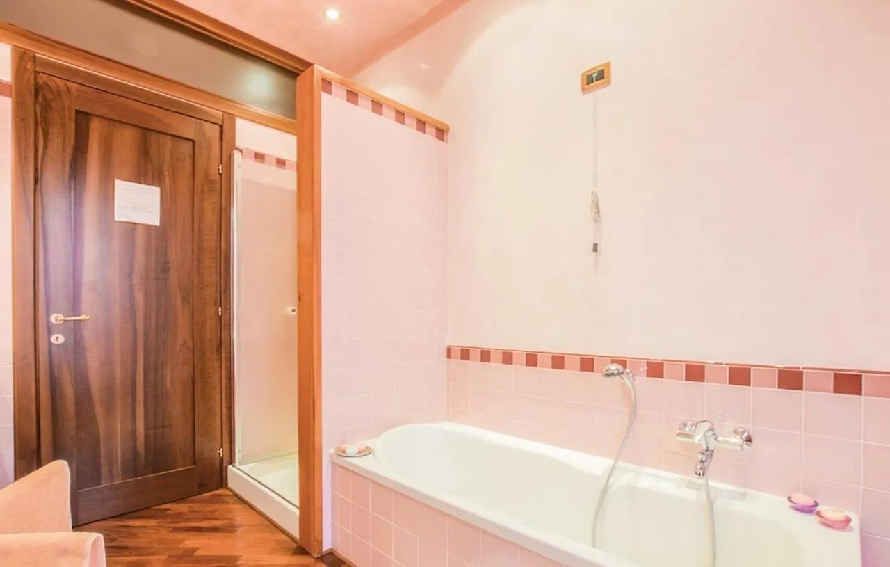 Villa Antique Con Piscina Idromassaggio In Verona, Veneto, Italia Cerea Italy